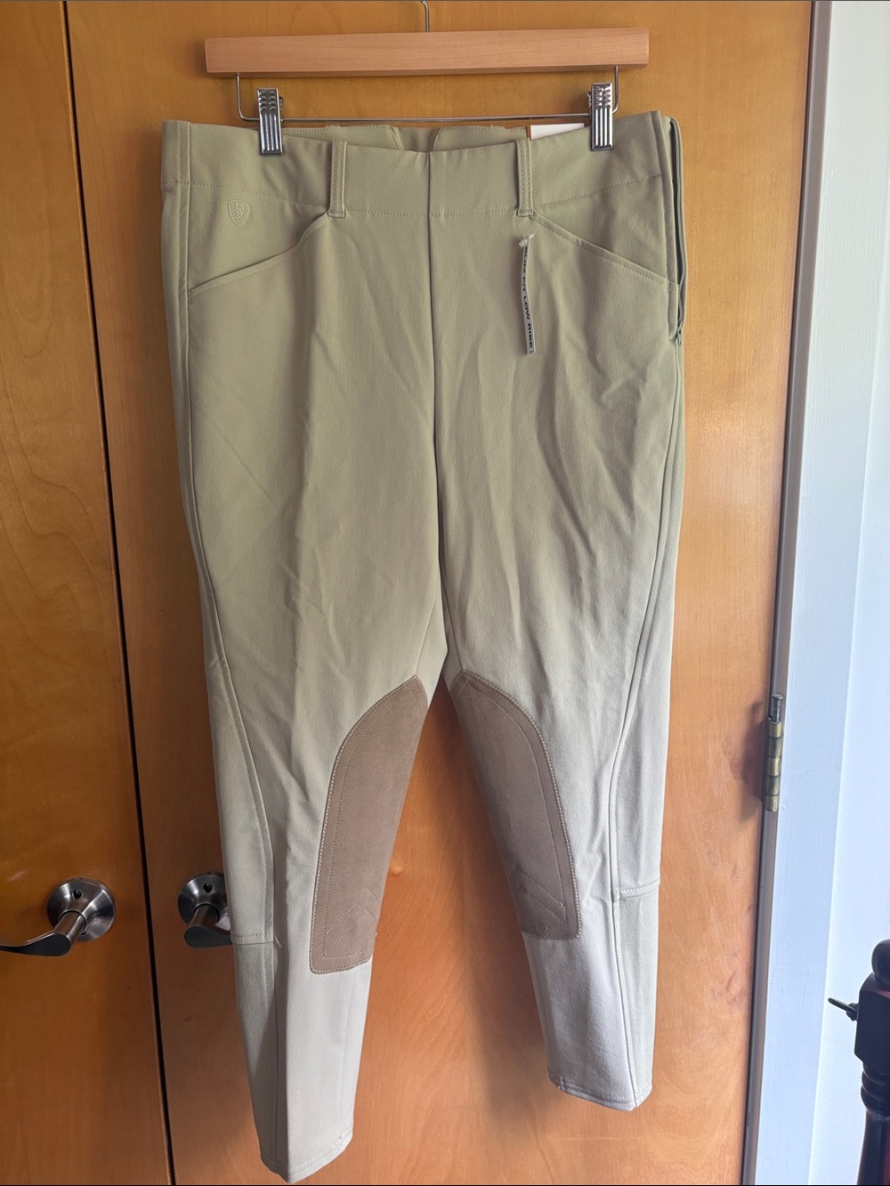 New Ariat Pro Circuit LR Womens Knee Patch Beige Riding Breeches NWT
